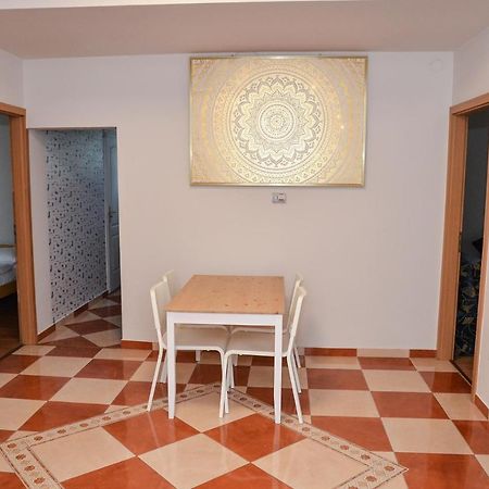 Gabor Aron Apartman Aparthotel Hajdúszoboszló Екстериор снимка