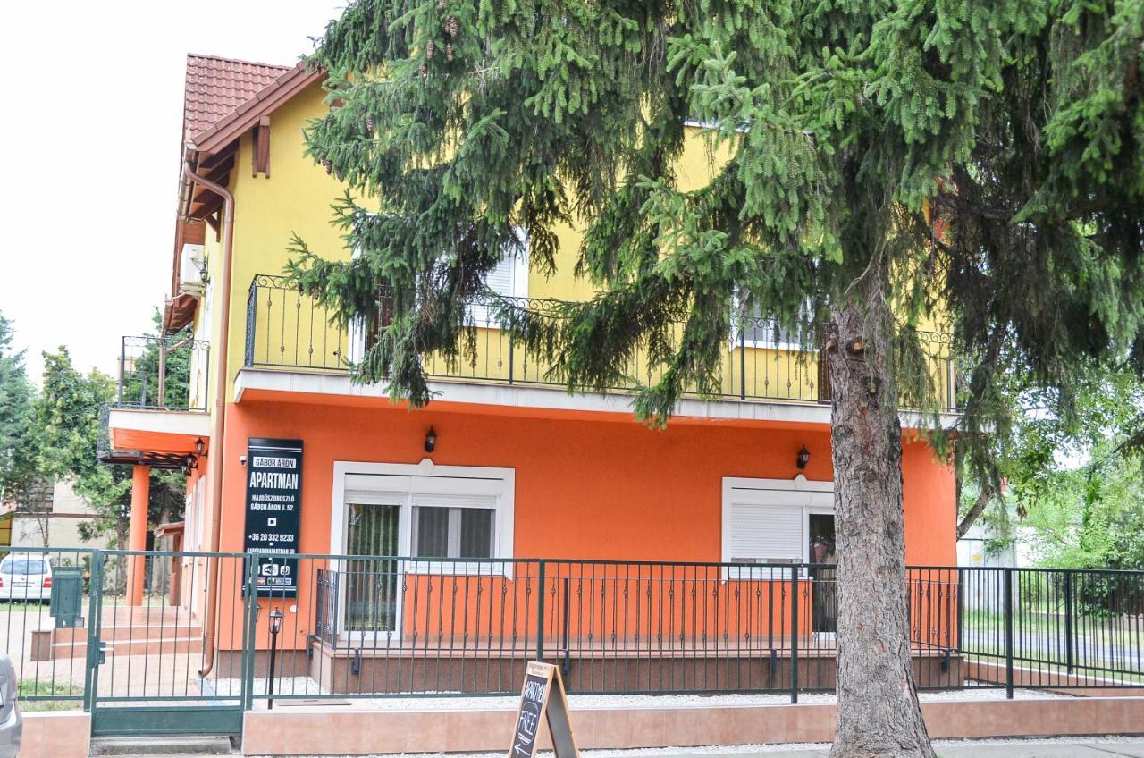Gabor Aron Apartman Aparthotel Hajdúszoboszló Екстериор снимка