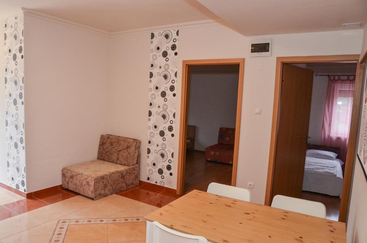 Gabor Aron Apartman Aparthotel Hajdúszoboszló Екстериор снимка
