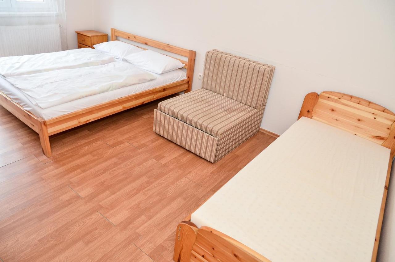 Gabor Aron Apartman Aparthotel Hajdúszoboszló Екстериор снимка