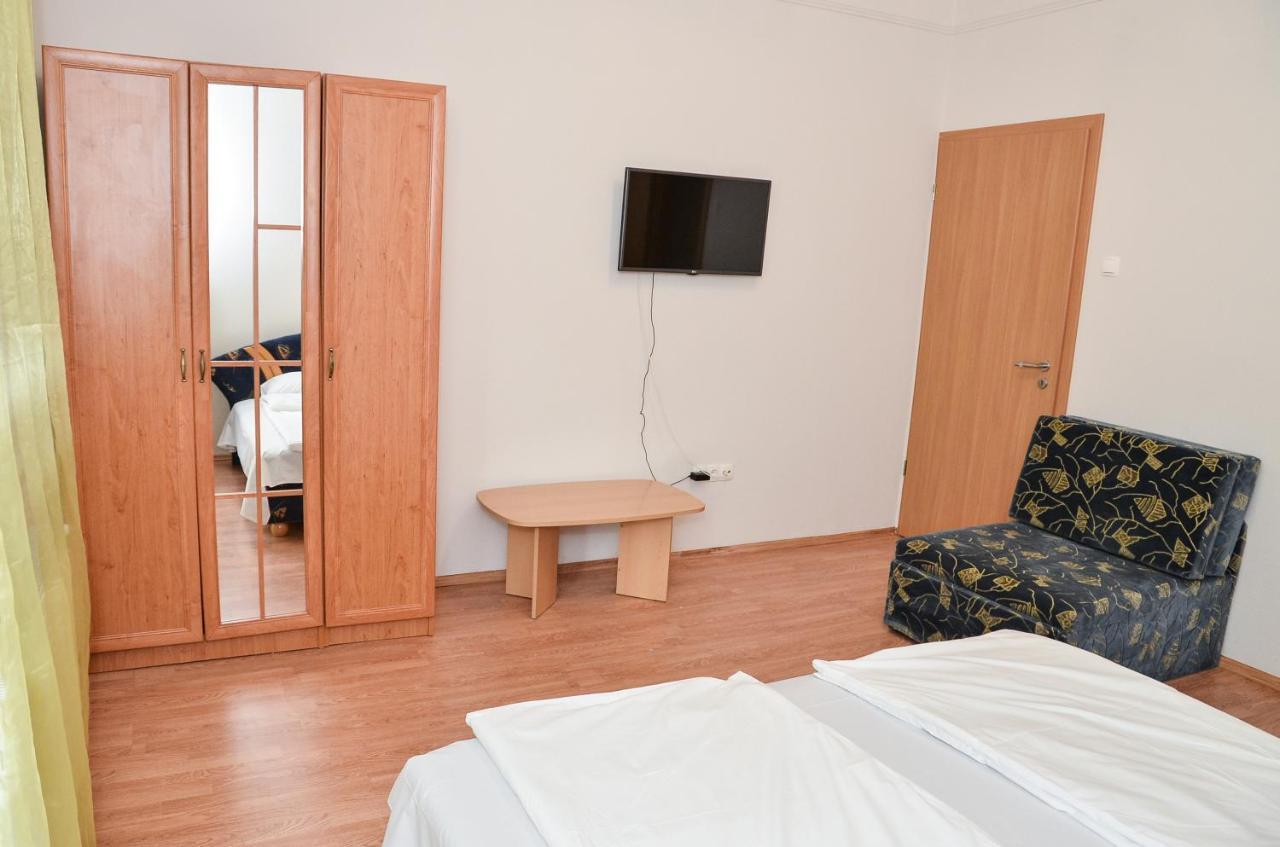 Gabor Aron Apartman Aparthotel Hajdúszoboszló Екстериор снимка