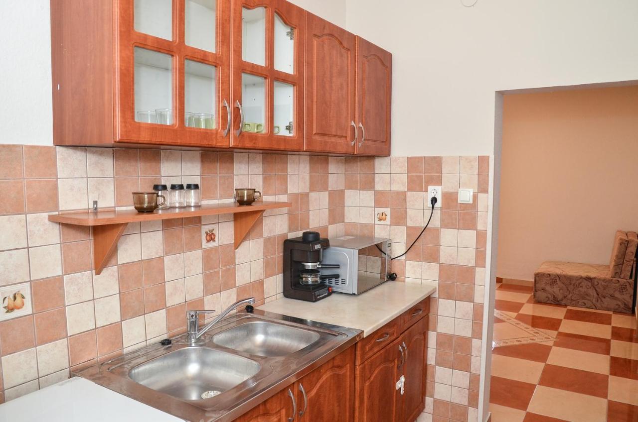 Gabor Aron Apartman Aparthotel Hajdúszoboszló Екстериор снимка
