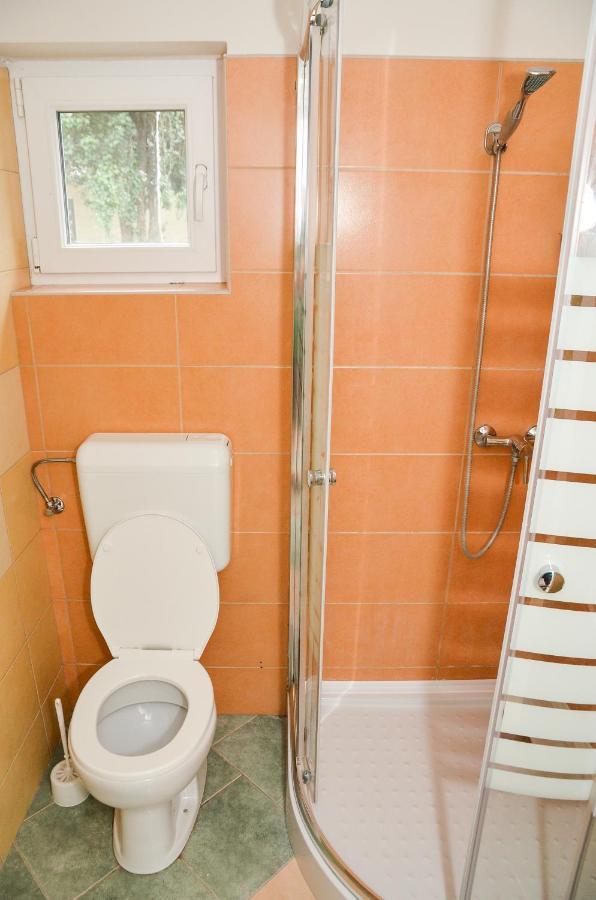 Gabor Aron Apartman Aparthotel Hajdúszoboszló Екстериор снимка